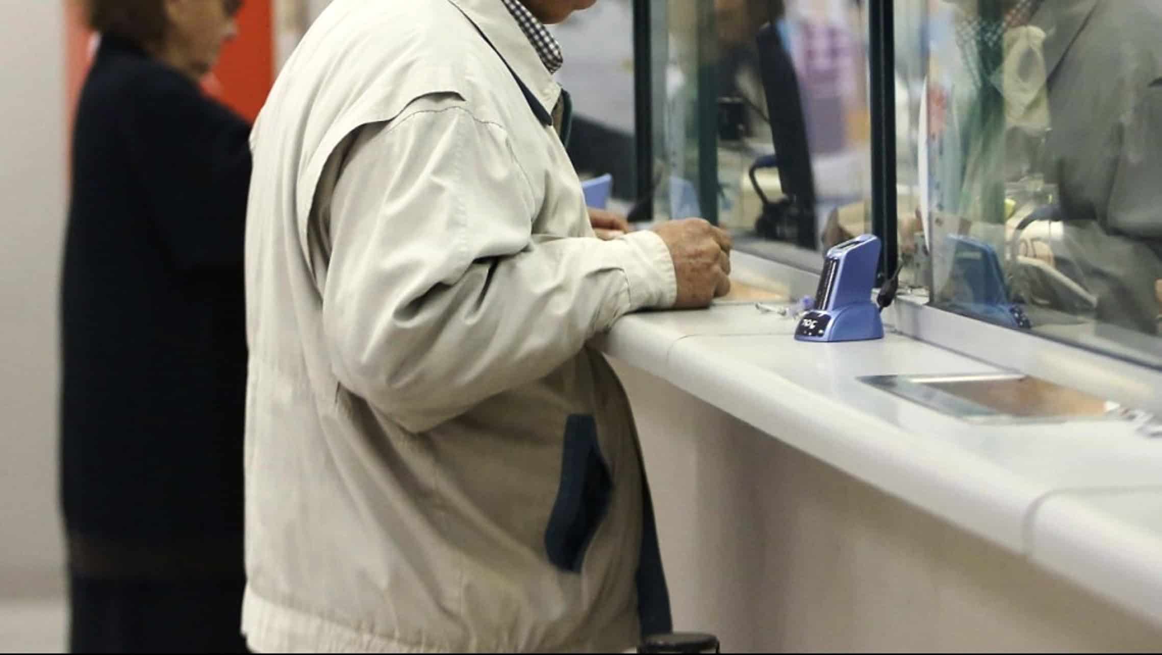 Diputada Edna Dávalos Propone Medidas para Garantizar Acceso a Servicios Bancarios de Adultos Mayores