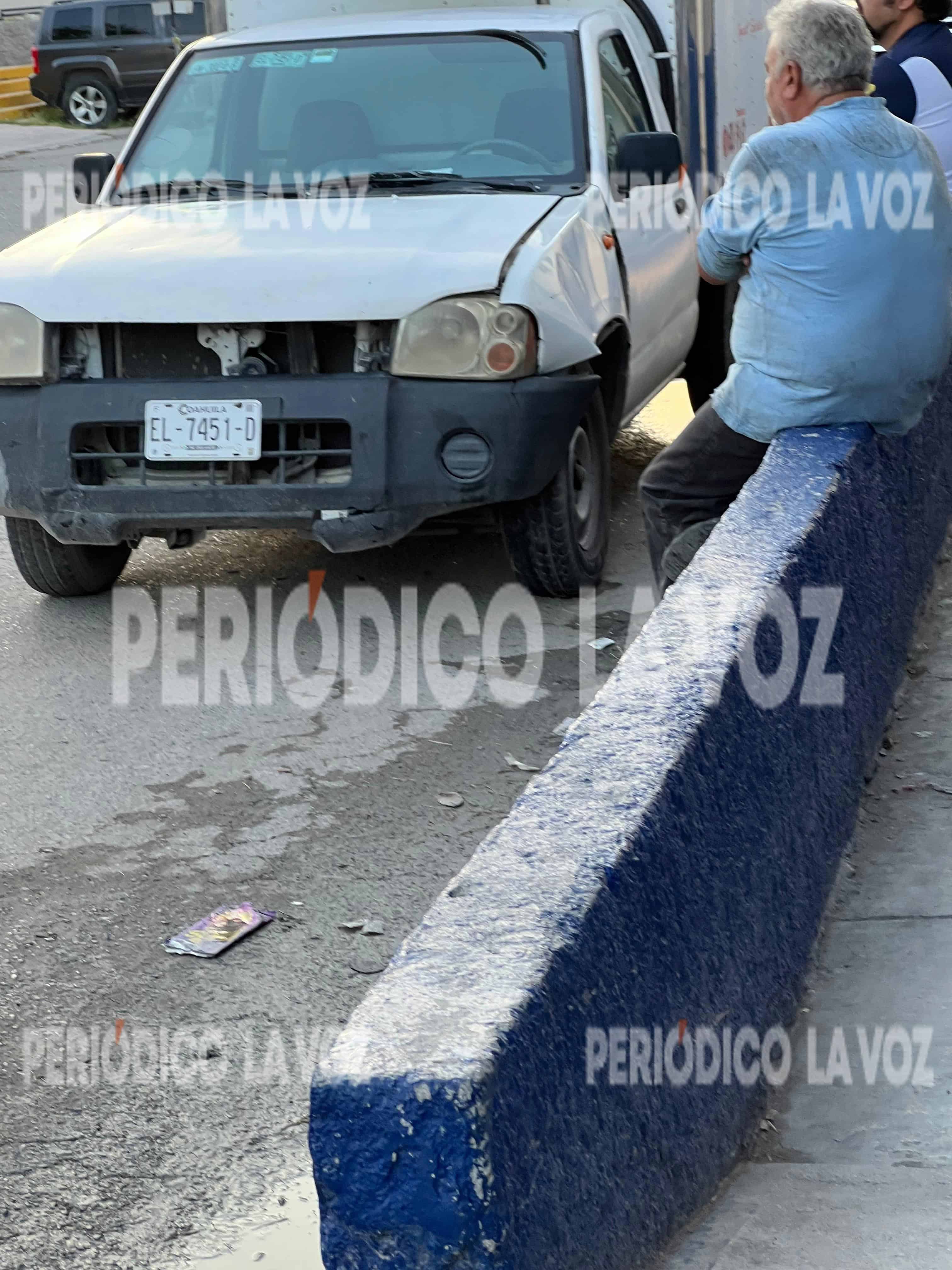 Colisión frente al estadio Ciudad Deportiva de Monclova
