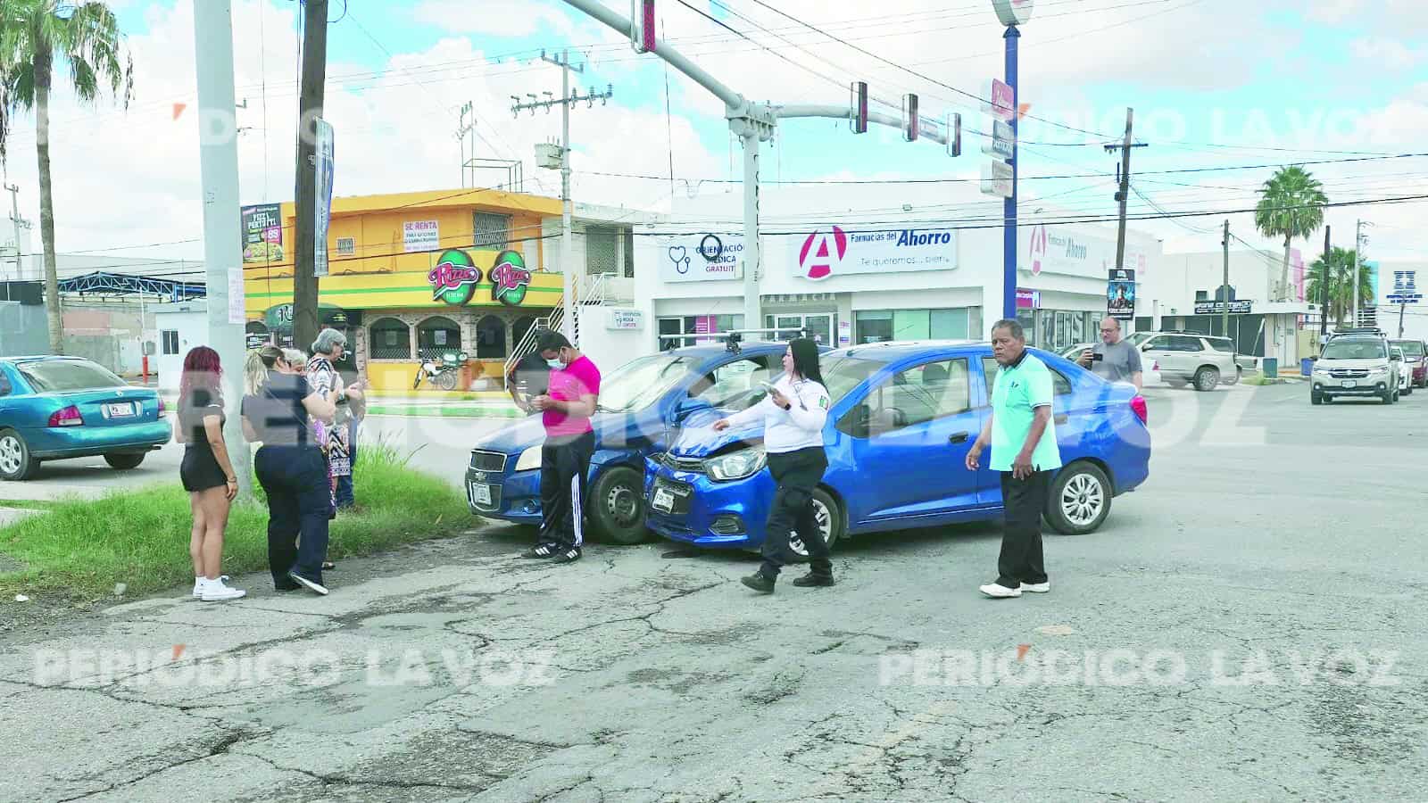 Choque entre Coches en Monclova Provoca Lesiones a Conductor de Tercera Edad