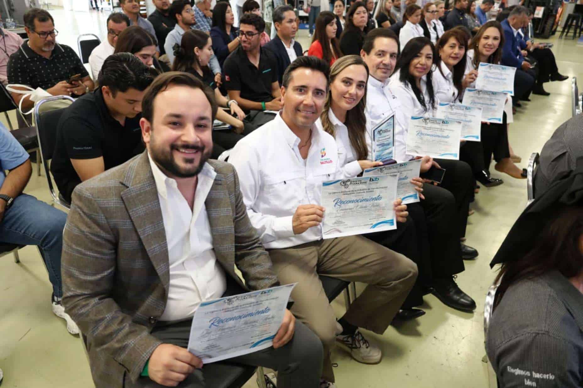 Gobierno Municipal de Saltillo premiado por Canacintra por su excelencia