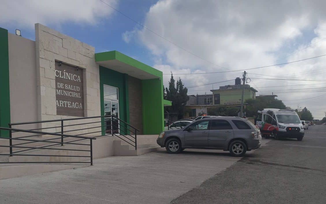 Fallece joven tras salir de anexo en Arteaga, fue trasladada en la caja de una camioneta