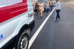 Muerde serpiente de cascabel a un hombre