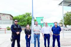Carlos Villarreal Supervisa Instalación de Punto Violeta en Parque de las Américas