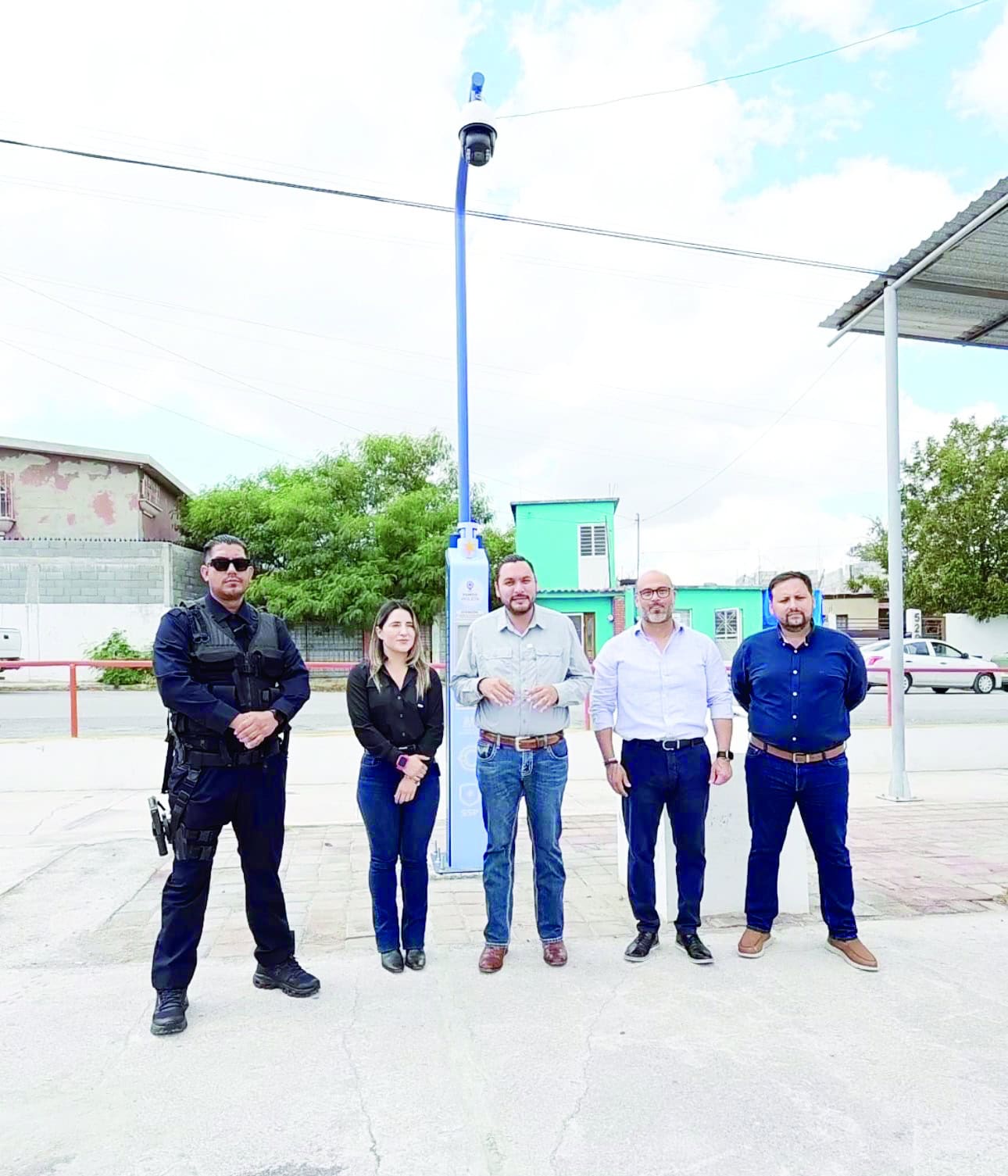 Carlos Villarreal Supervisa Instalación de Punto Violeta en Parque de las Américas