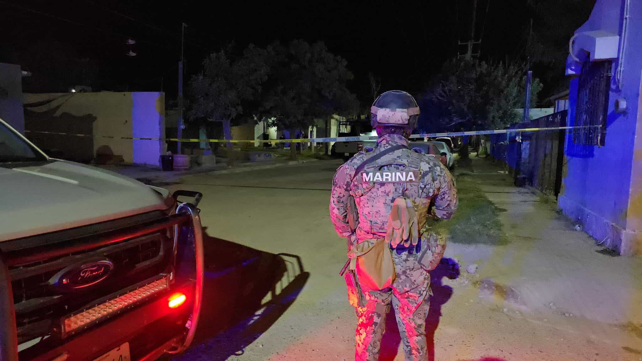 Aseguran drogas y a 3 personas tras cateos en la colonia Año 2000