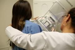 Disminuyen a la mitad los casos de cáncer de mama en Coahuila