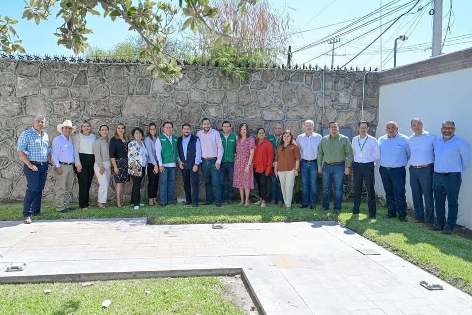 Alcaldes y CFE unen esfuerzos por infraestructura eléctrica regional