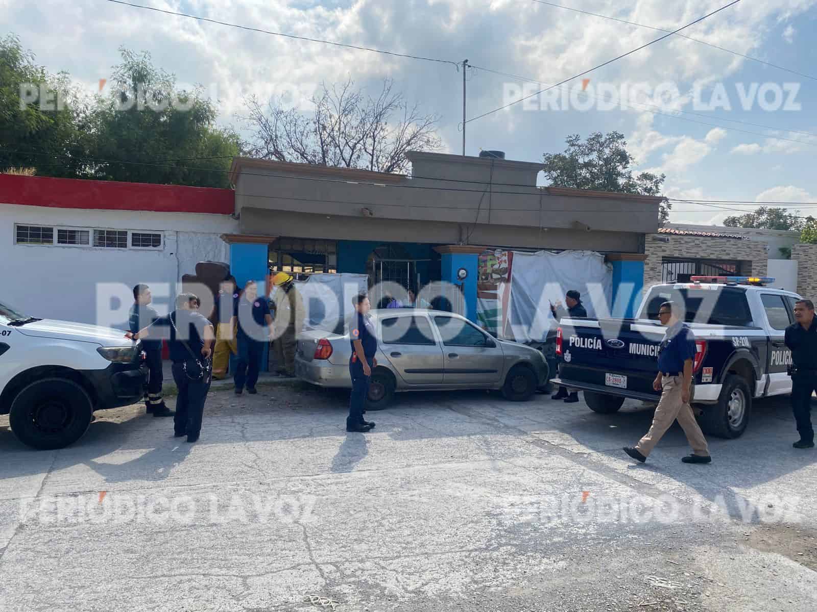 Bomberos de Monclova controlan corto circuito en colonia Cañada Sur