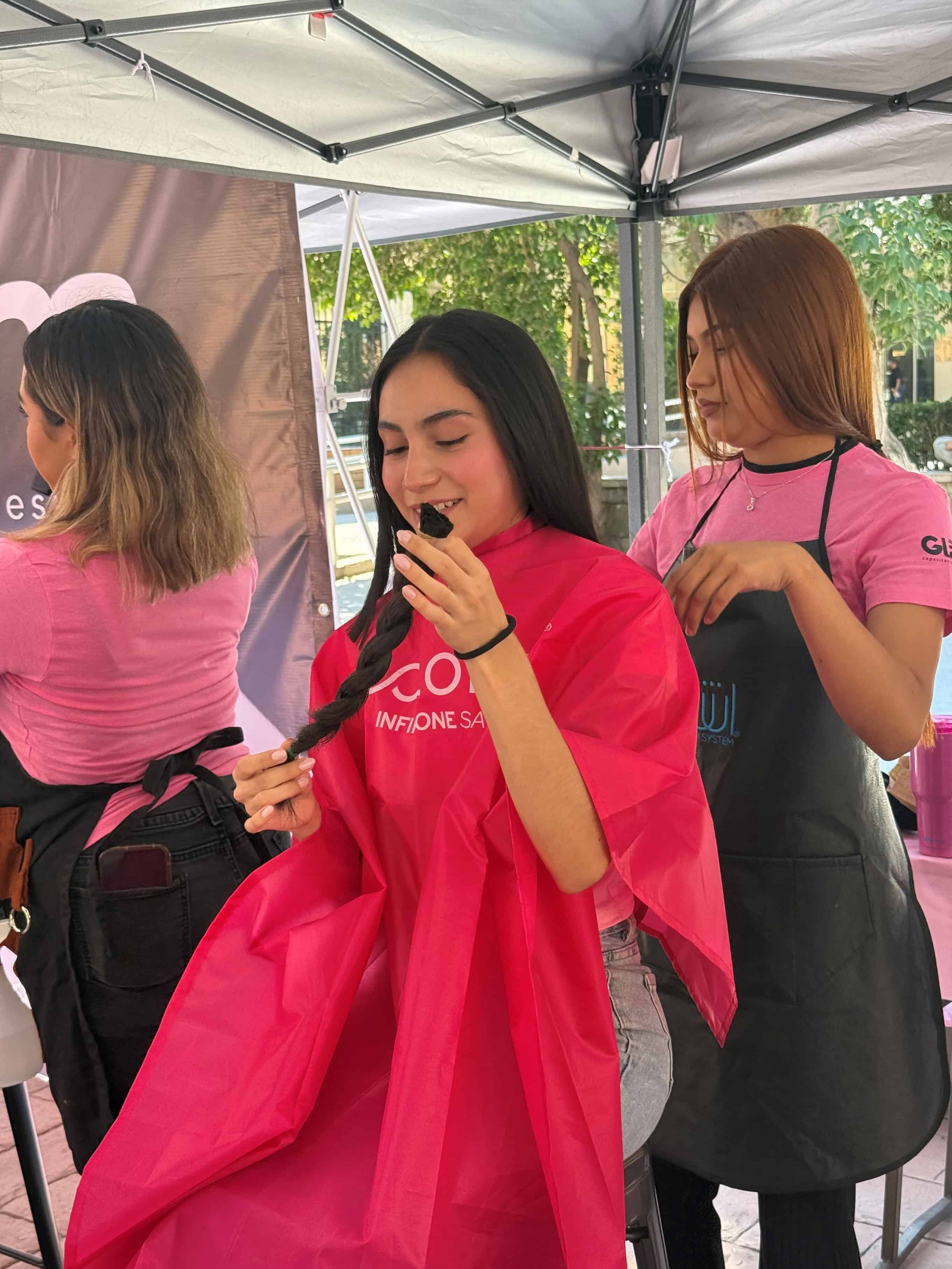 Exitosa jornada de donación de cabello en Facultad de Ciencias Químicas de Coahuila