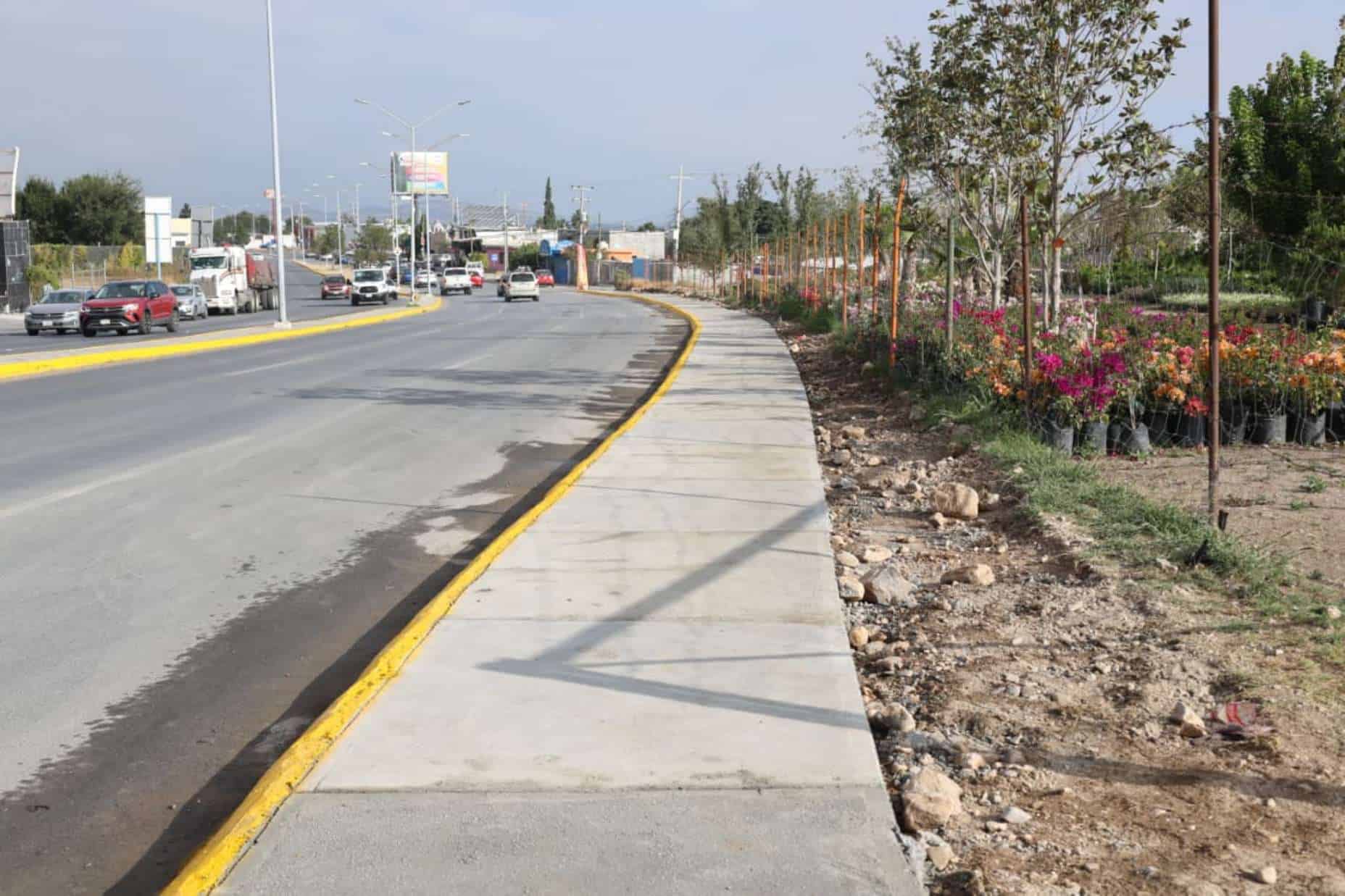 Alcalde de Saltillo entrega Adecuaciones Viales para Mejorar Movilidad
