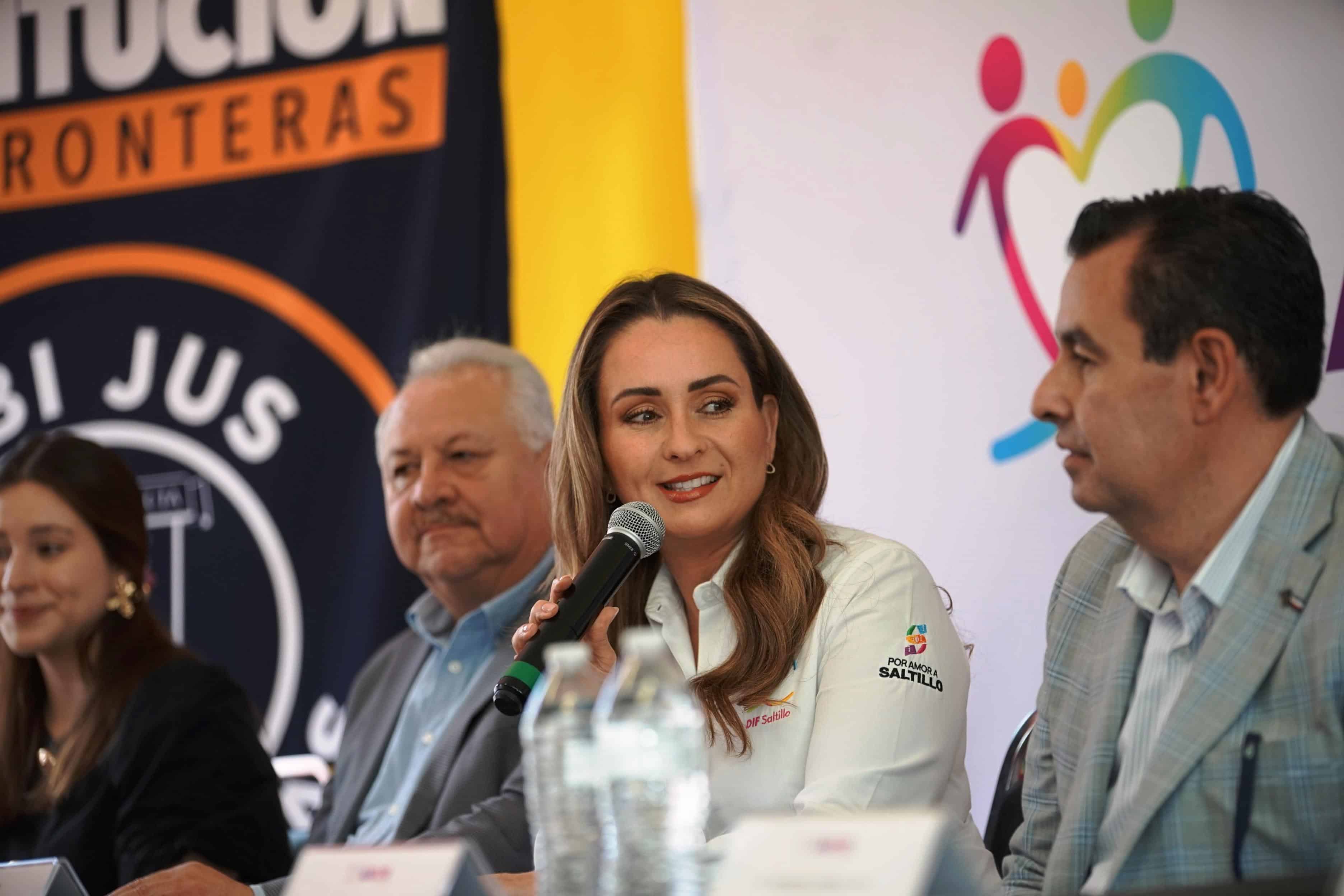 Luly López Naranjo presenta libro "Tu Aventura, Tus Derechos" junto a la Facultad de Jurisprudencia