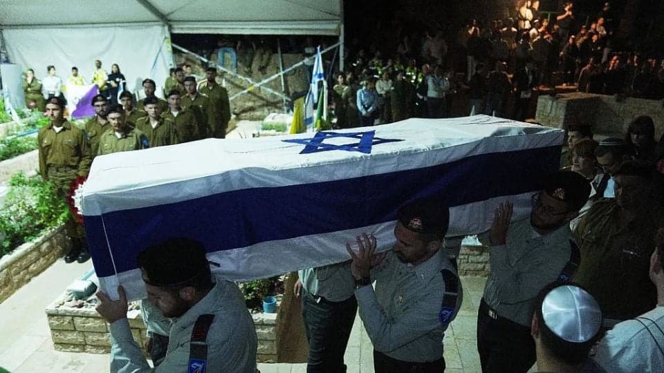 Hamás entrega cuerpos de rehenes en la Franja de Gaza