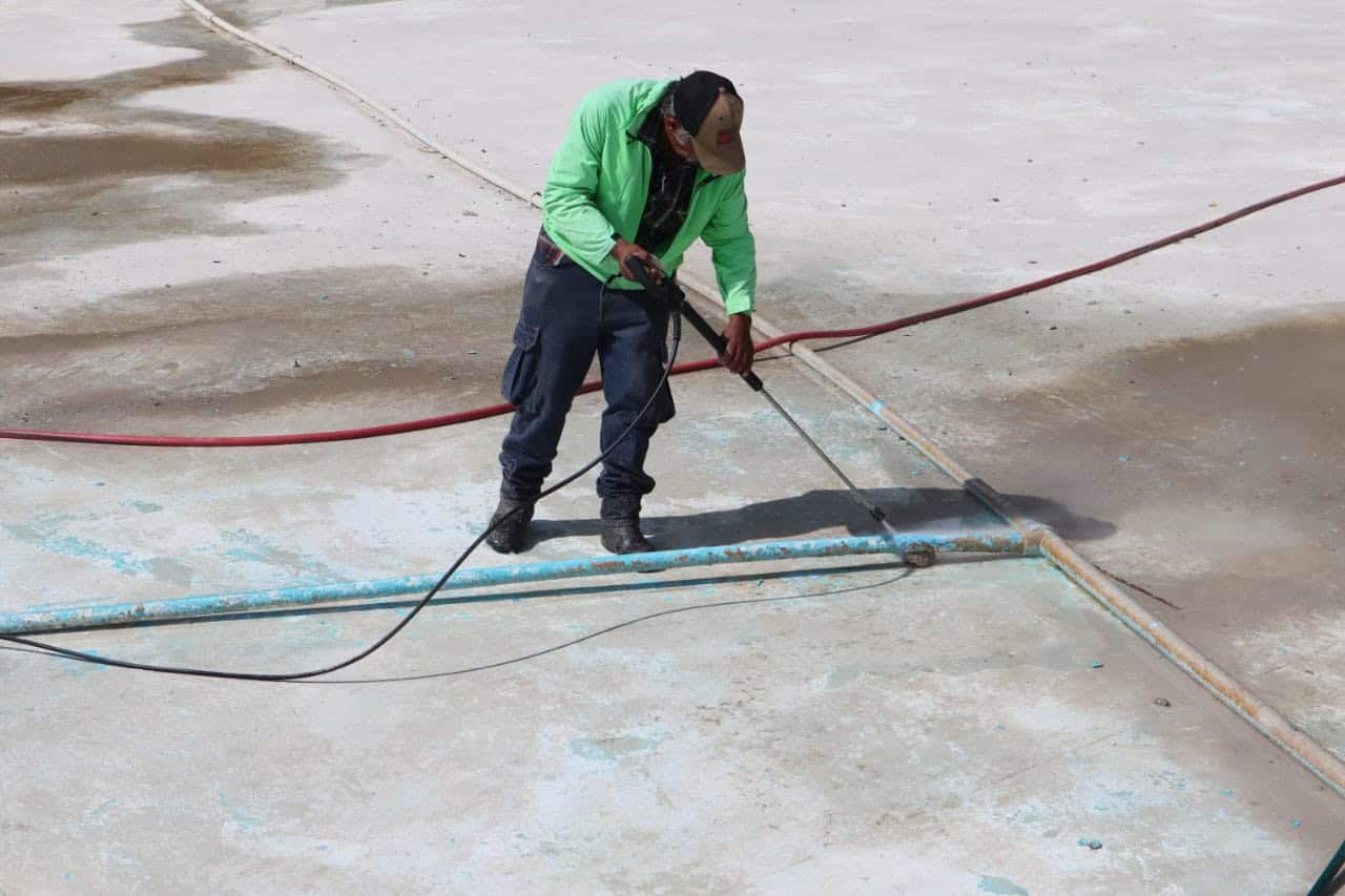Gobierno Municipal de Saltillo embellece lago de la Alameda Zaragoza