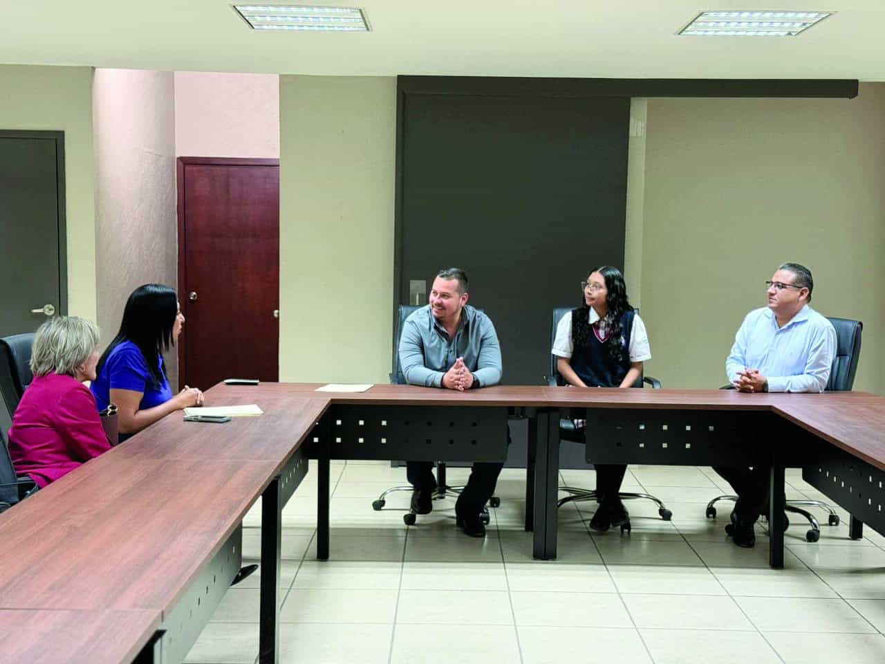 Itzamara Ceniceros Garza Representará a Coahuila en Programa Educativo en España