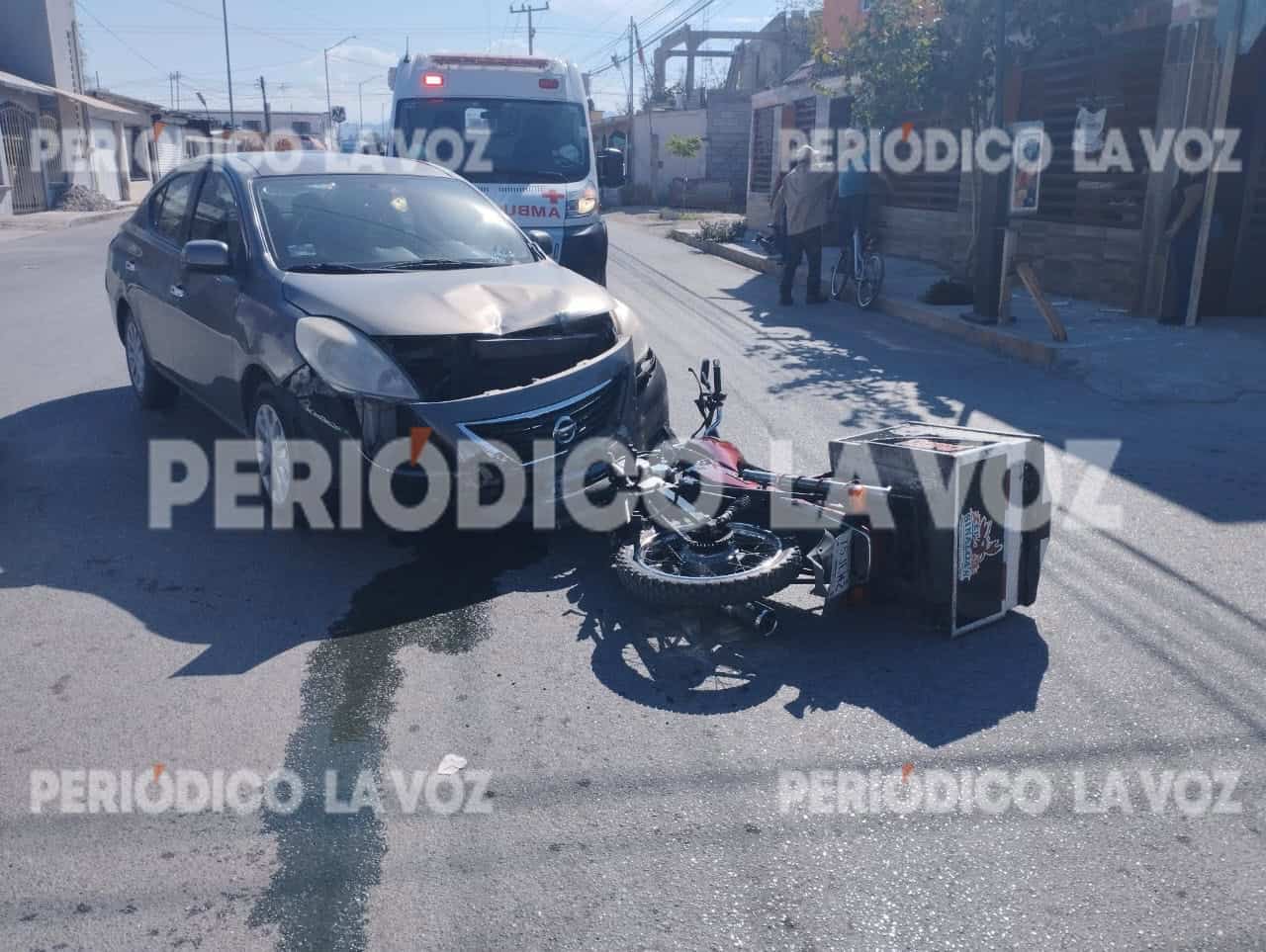 Conductora Cierra Paso a Motociclista en Monclova: Repartidor de Comida Resulta Herido