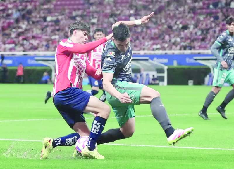 Chivas se impone 2-0 a Mazatlán en emocionante encuentro