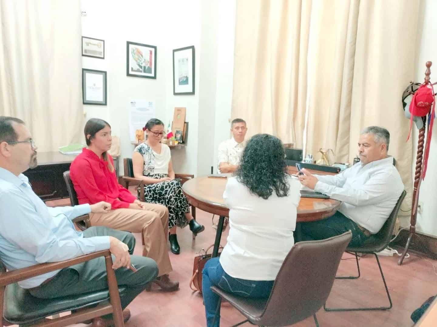 Firma de convenio en Cuatro Ciénegas para mejorar salud visual