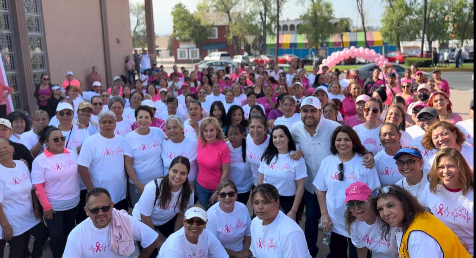 Se unen saltillenses al Baile Rosa del PRI