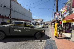 Autoridades decomisan artículos ilegales en operativo en Plaza Comercial de Saltillo