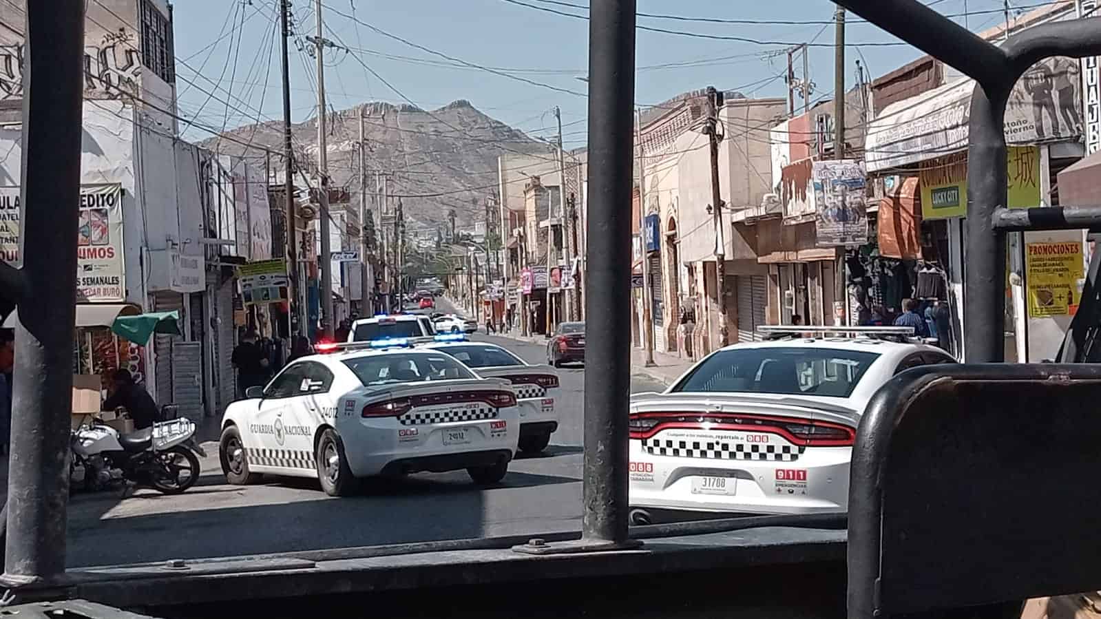 Autoridades decomisan artículos ilegales en operativo en Plaza Comercial de Saltillo