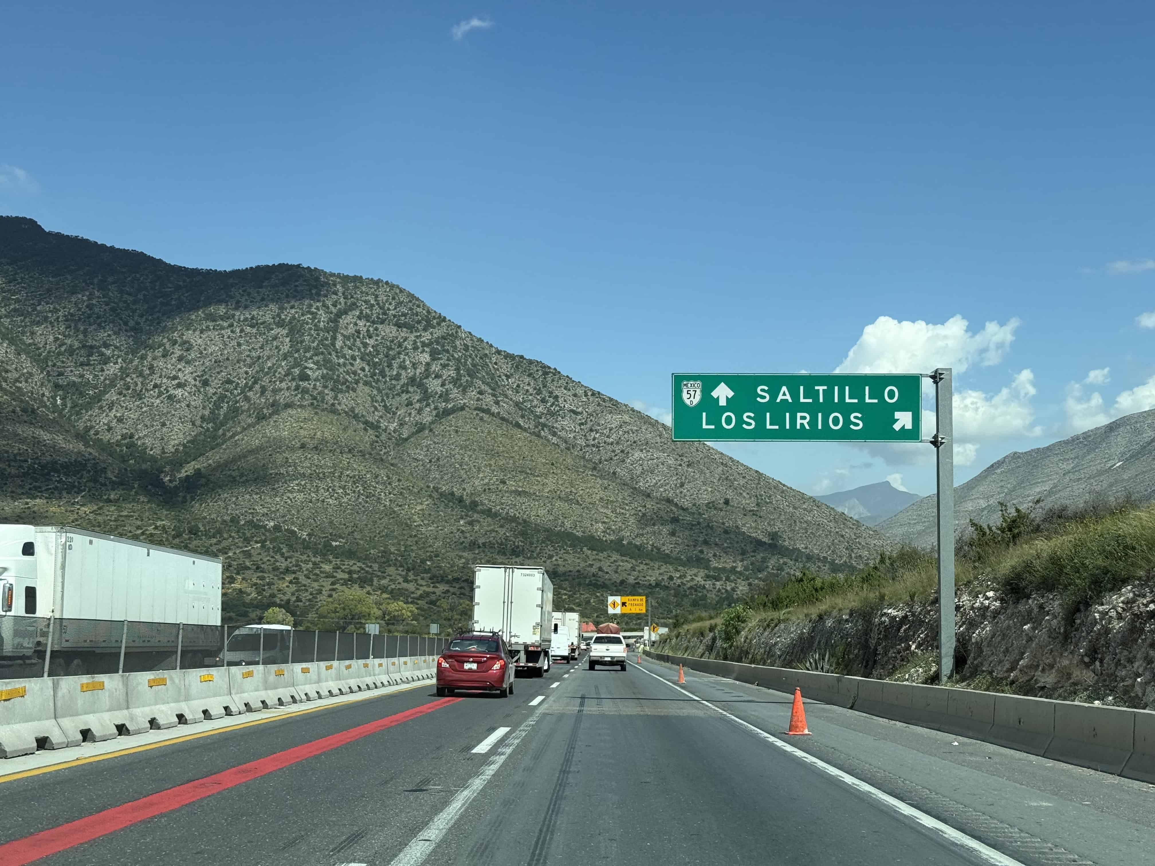 Deficiencias en la Carretera Federal 57: Un Peligro Latente para Automovilistas