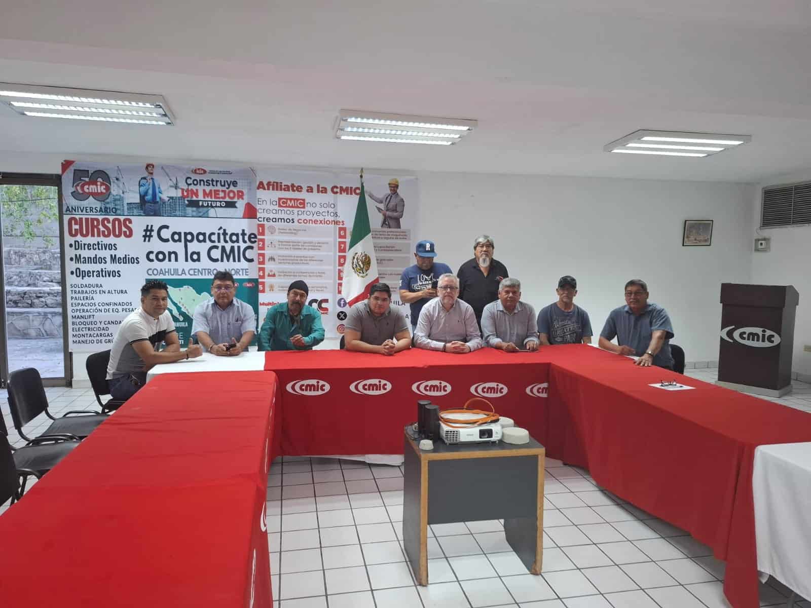Apoyo oficial a ex-trabajadores liderados por Julián Torres