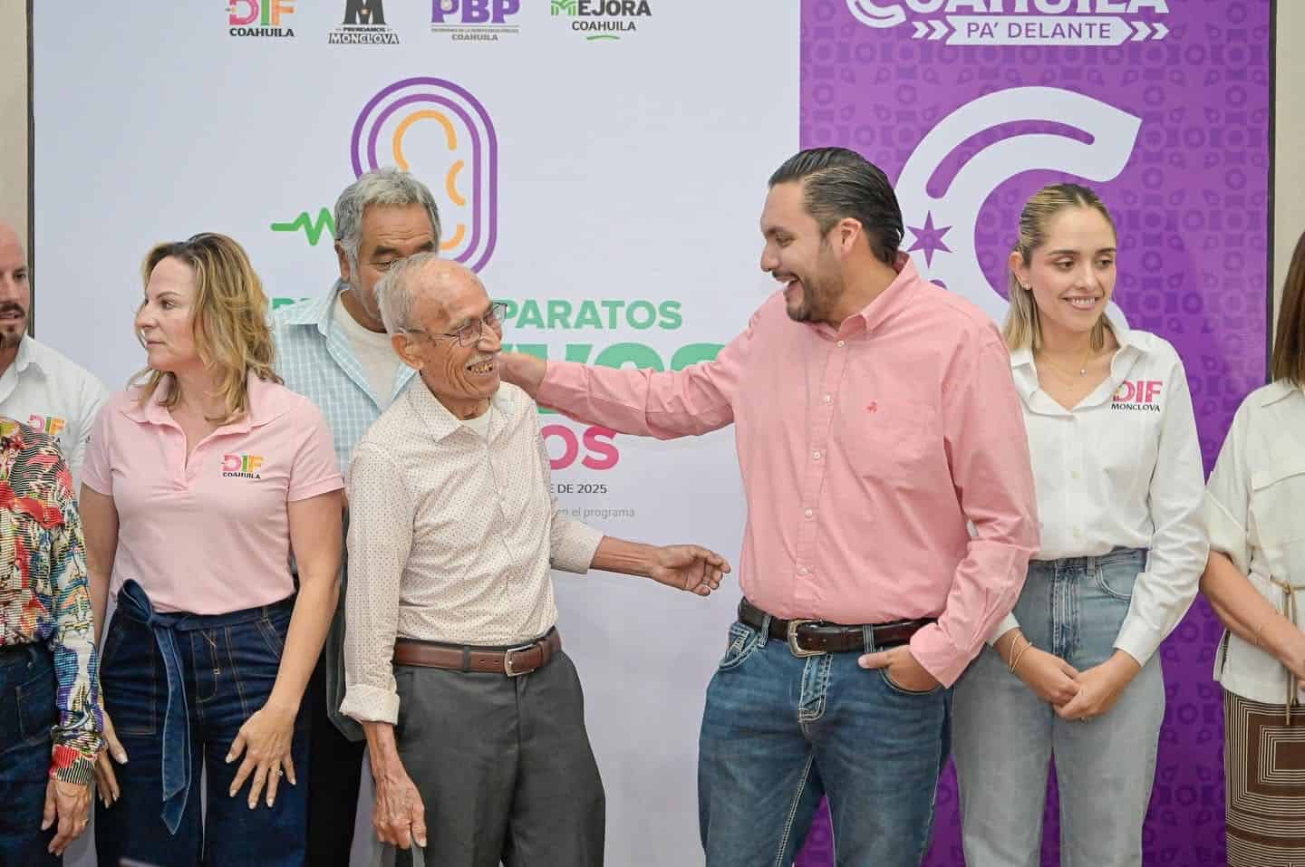 Entrega de aparatos auditivos en Monclova para mejorar la inclusión