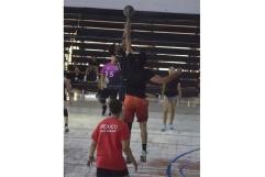 La Familia remonta y vence a Tilines en la Liga de Voleibol Rangelitos