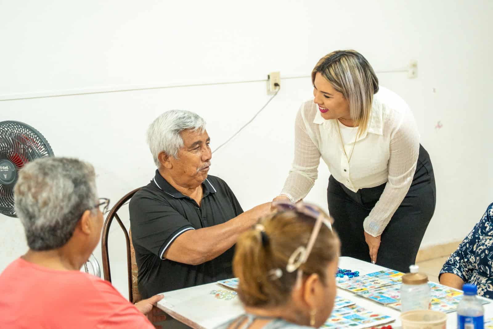 Alcaldesa Yesica Sifuentes Zamora fortalece la integración con adultos mayores en Castaños