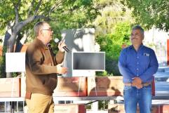 Alcalde de Cuatro Ciénegas entrega equipo educativo a Secundaria Venustiano Carranza