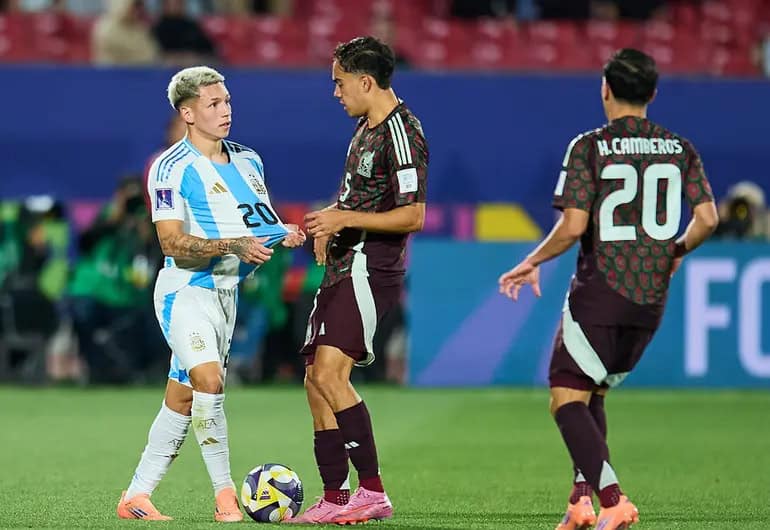 Triunfo de Argentina sobre México en Mundial Sub-20 causa controversia