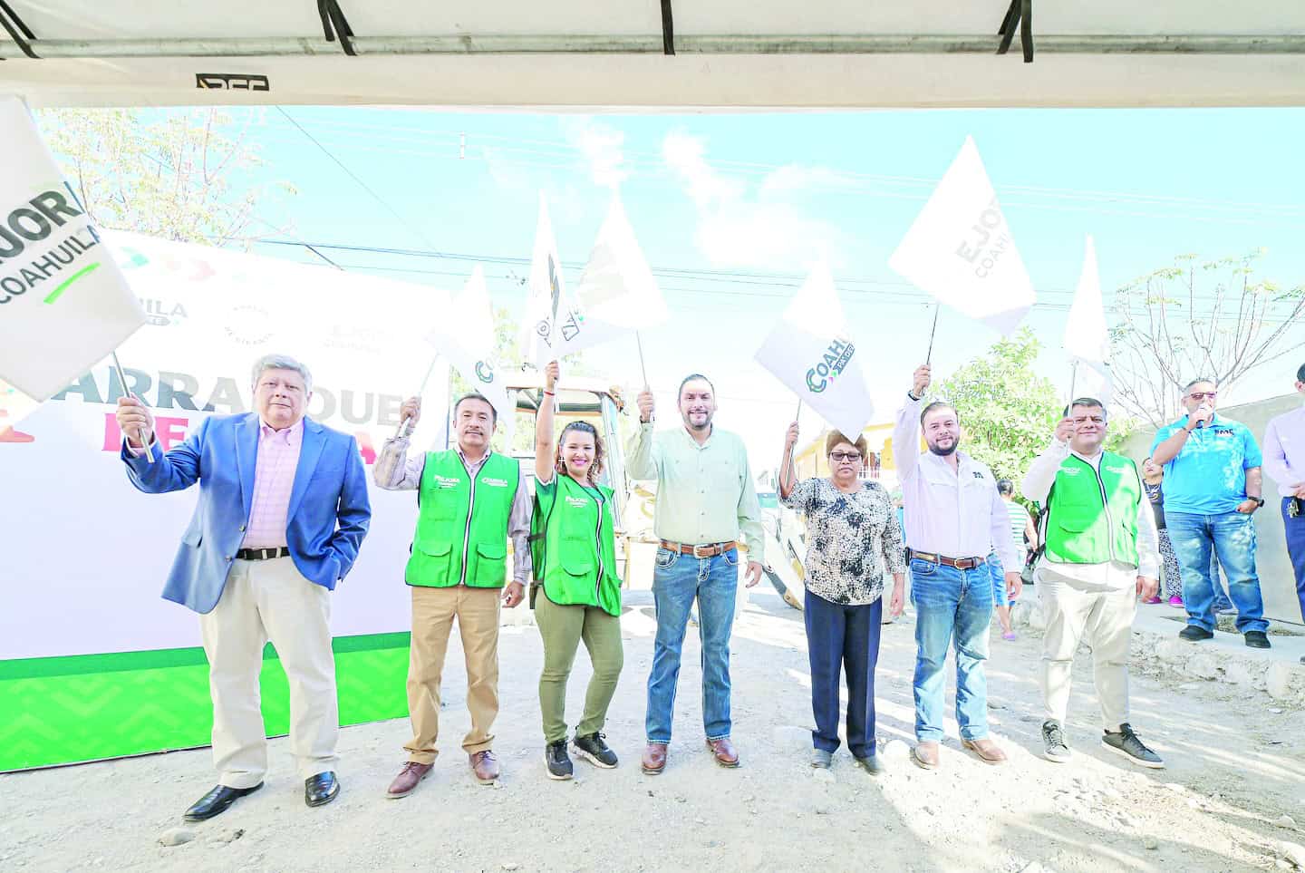 Alcalde Carlos Villarreal Pérez lidera modernización de Chinameca, Monclova
