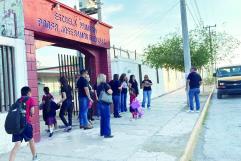 Debate sobre protocolos escolares y necesidades especiales tras agresión a docente en región Centro