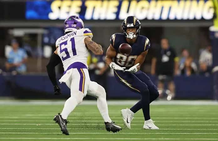 Justin Herbert lidera contundente victoria de Los Angeles Chargers sobre Minnesota Vikings