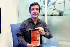 Vicente Alfonso presenta La noche de las reinas en Feria del Libro Monclova 2025