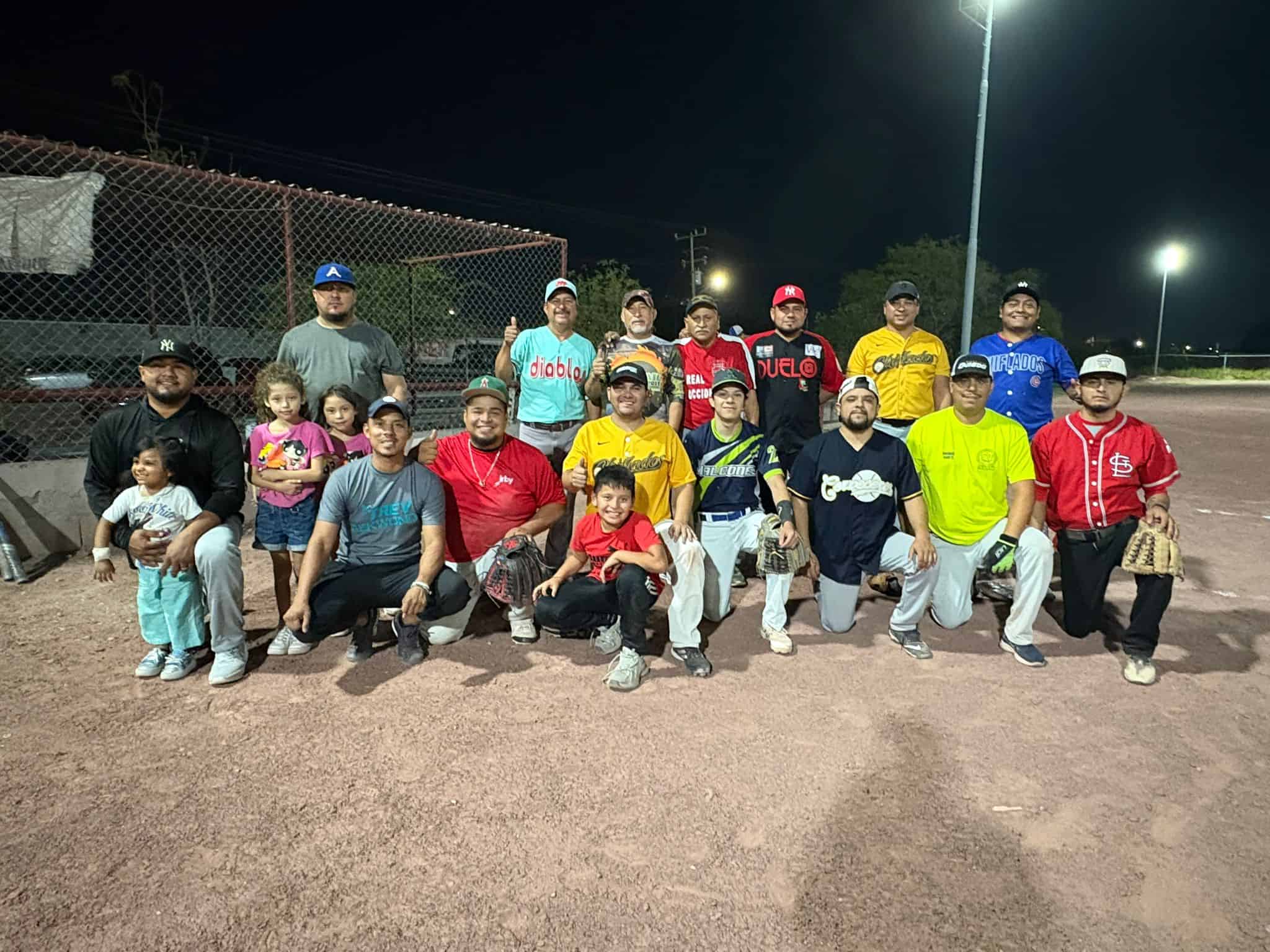 Los Georges arrasan a Te de Manzanilla en la Liga de Softbol Enrique Arizpe