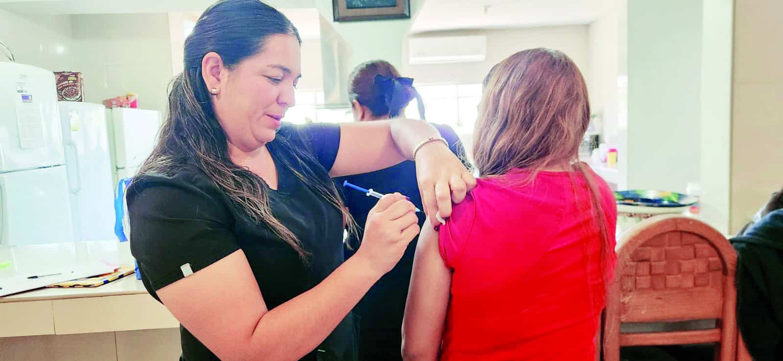 Un éxito la campaña de influenza y COVID