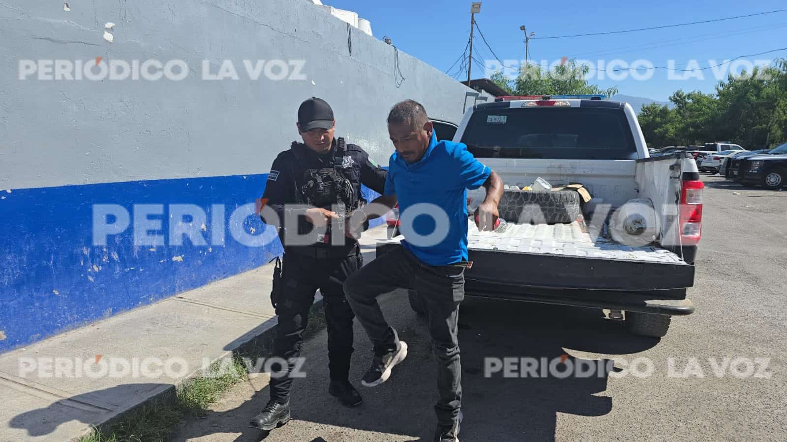 Policía Municipal arresta a vecino en colonia El Pueblo