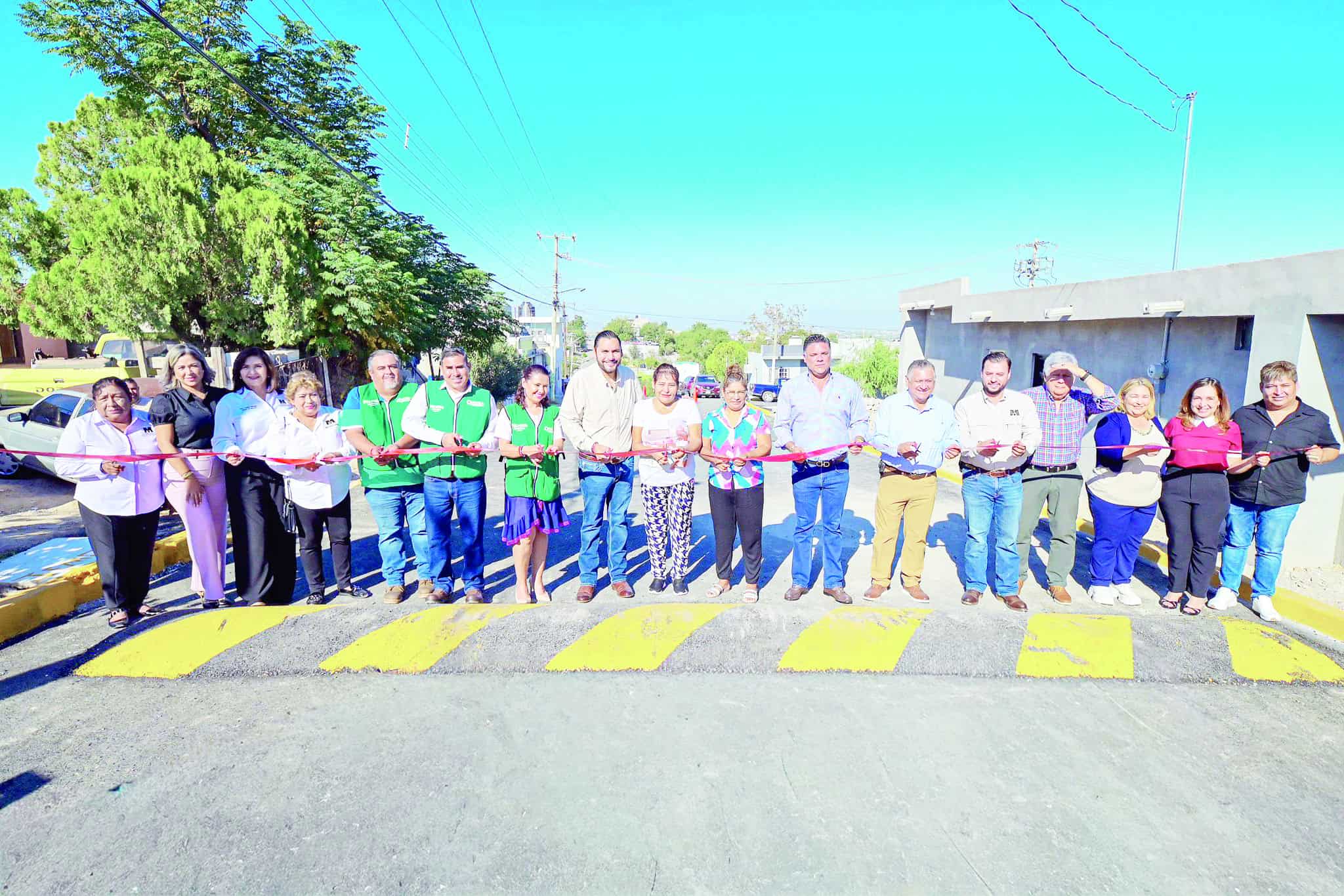 Alcalde de Monclova lidera entrega de pavimentación en la Calle 15