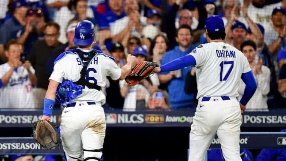 Dodgers vencen a Blue Jays en partido histórico de 18 entradas