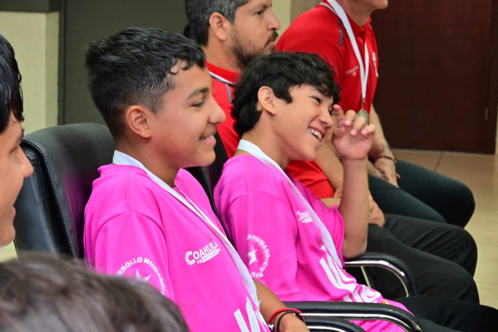 Jóvenes futbolistas de Coahuila destacan en programa de prevención a través del deporte