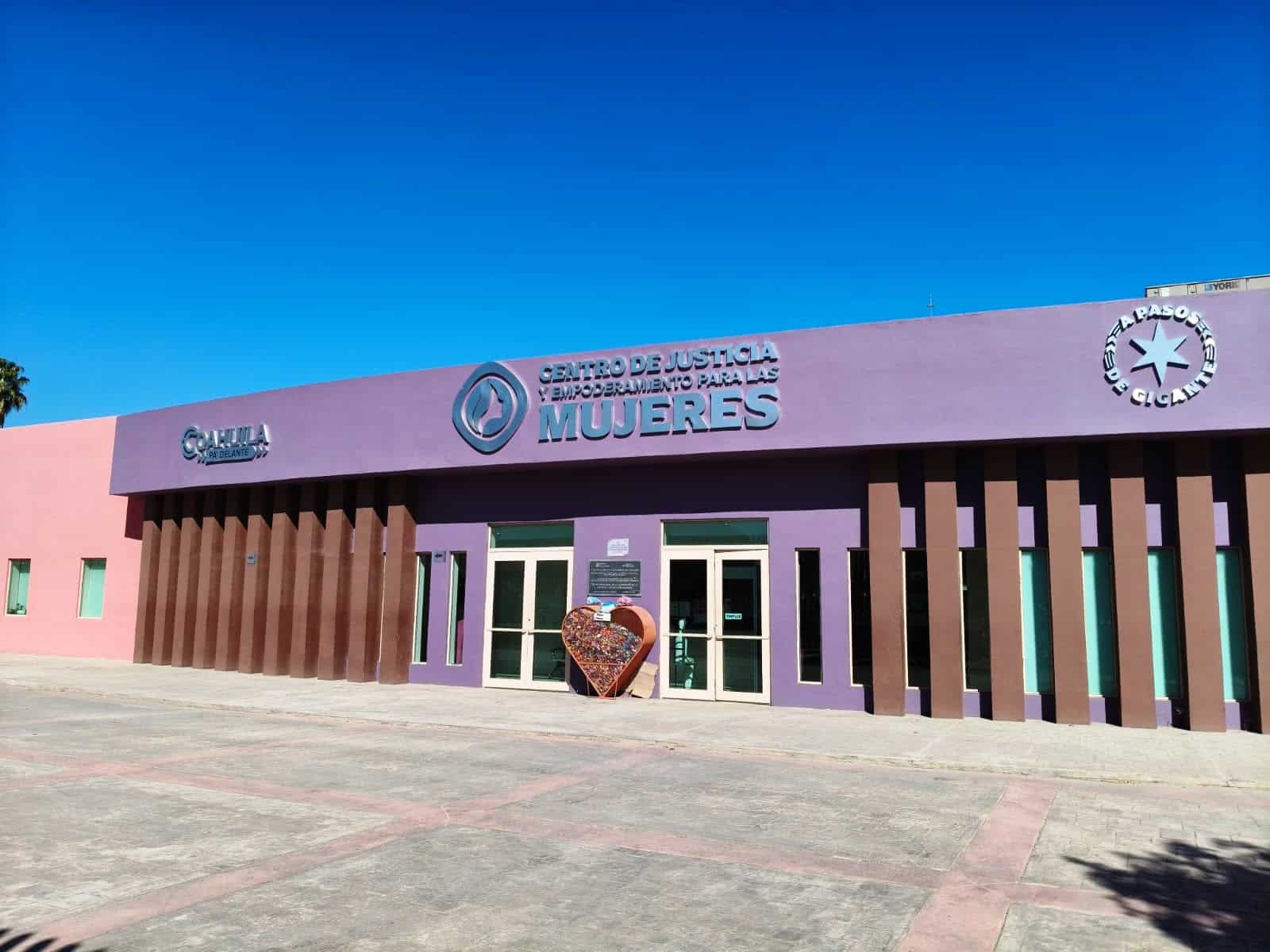 Denuncian grabaciones ilegales en baños de la Universidad Tecnológica de Coahuila