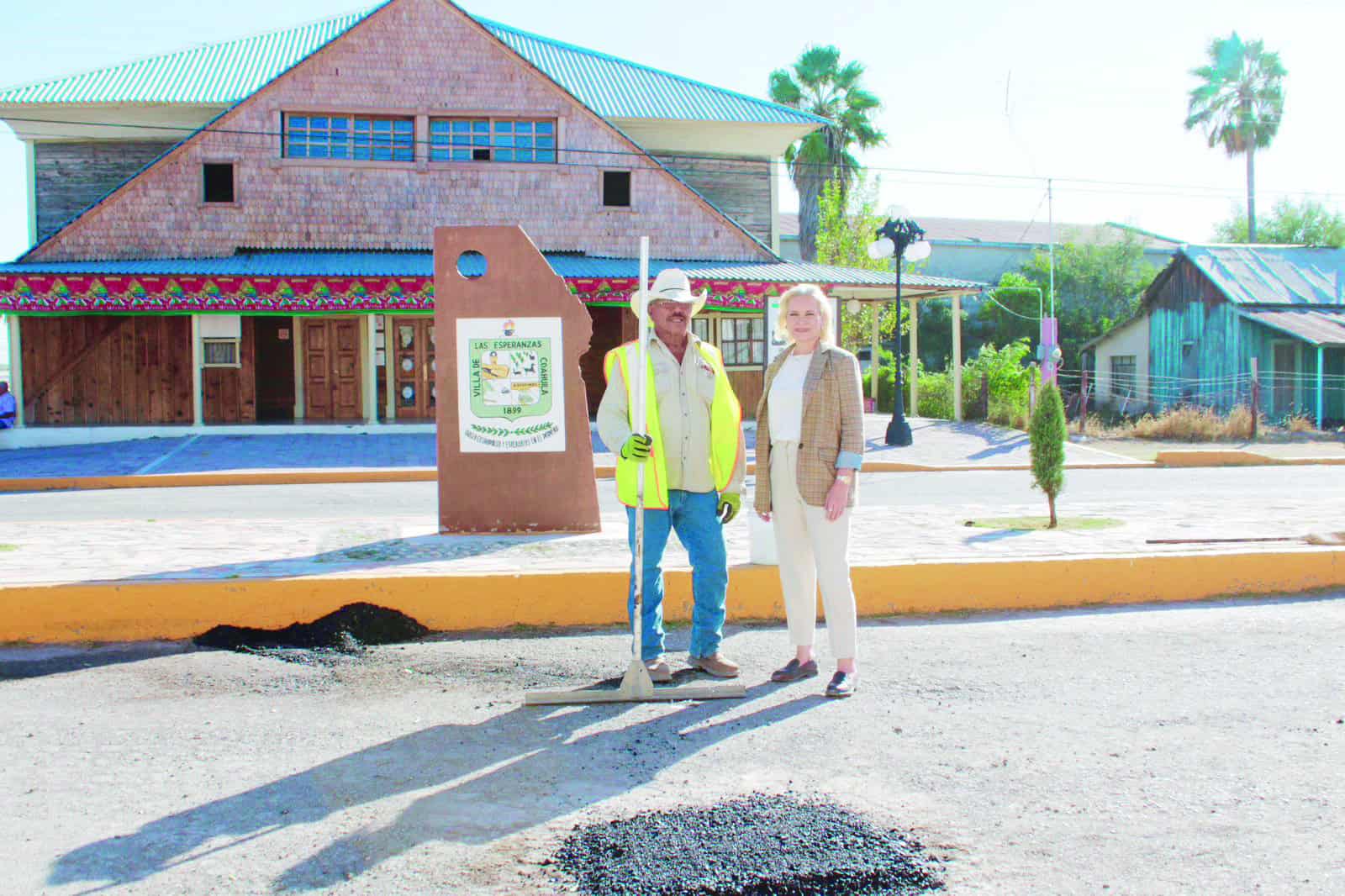 Laura Jiménez Gutiérrez inspecciona avances en infraestructura vial de Coahuila