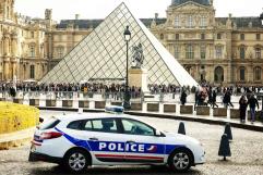Cae OTRO GRUPO de sospechosos por el robo millonario en el Museo del Louvre