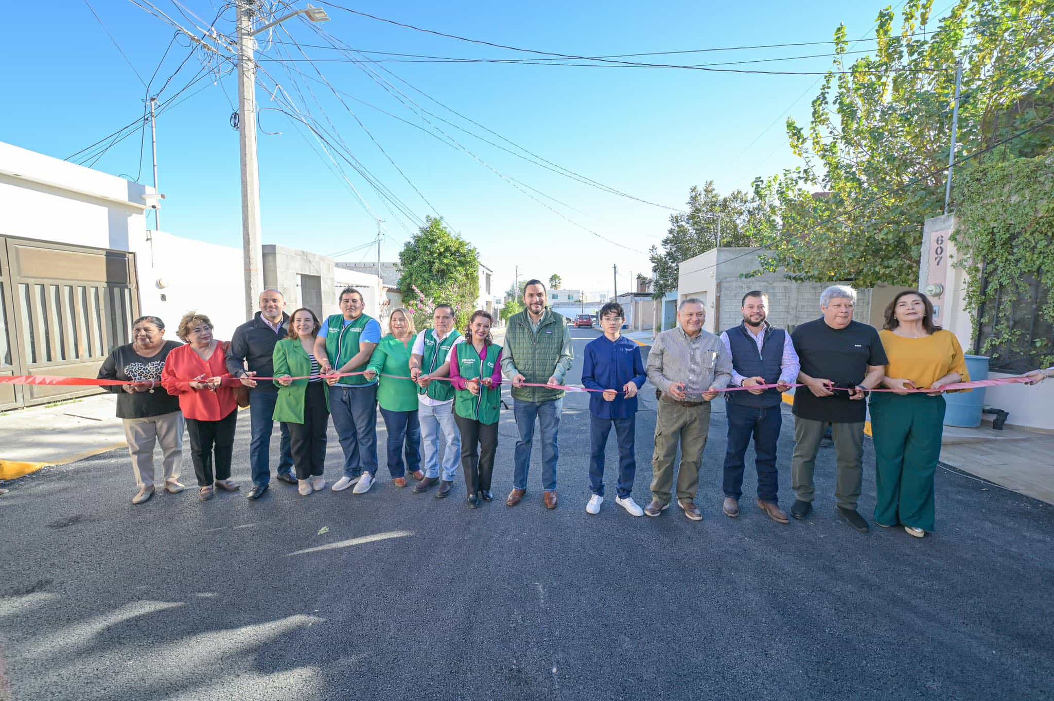 Nuevas obras de pavimentación benefician a familias en Monclova