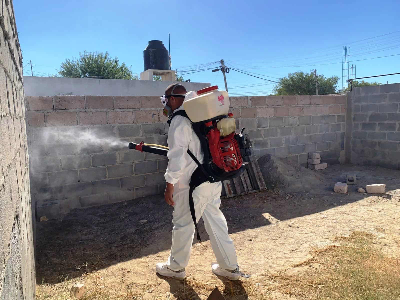 Diputado Paredes exhorta a vacunarse contra influenza y COVID-19 en Saltillo