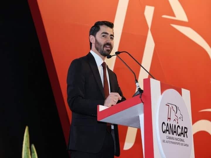 Crisis en el transporte de carga mexicano por falta de operadores