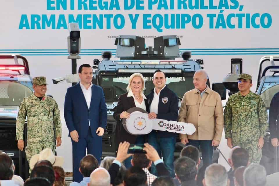 Entrega de Patrullas y Equipamiento en Múzquiz para Fortalecer Seguridad