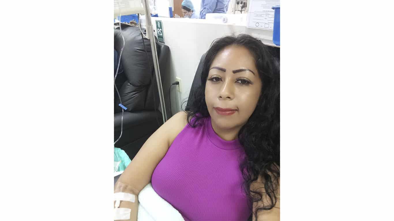 Nancy Hernández busca apoyo para continuar su tratamiento contra el cáncer cervicouterino