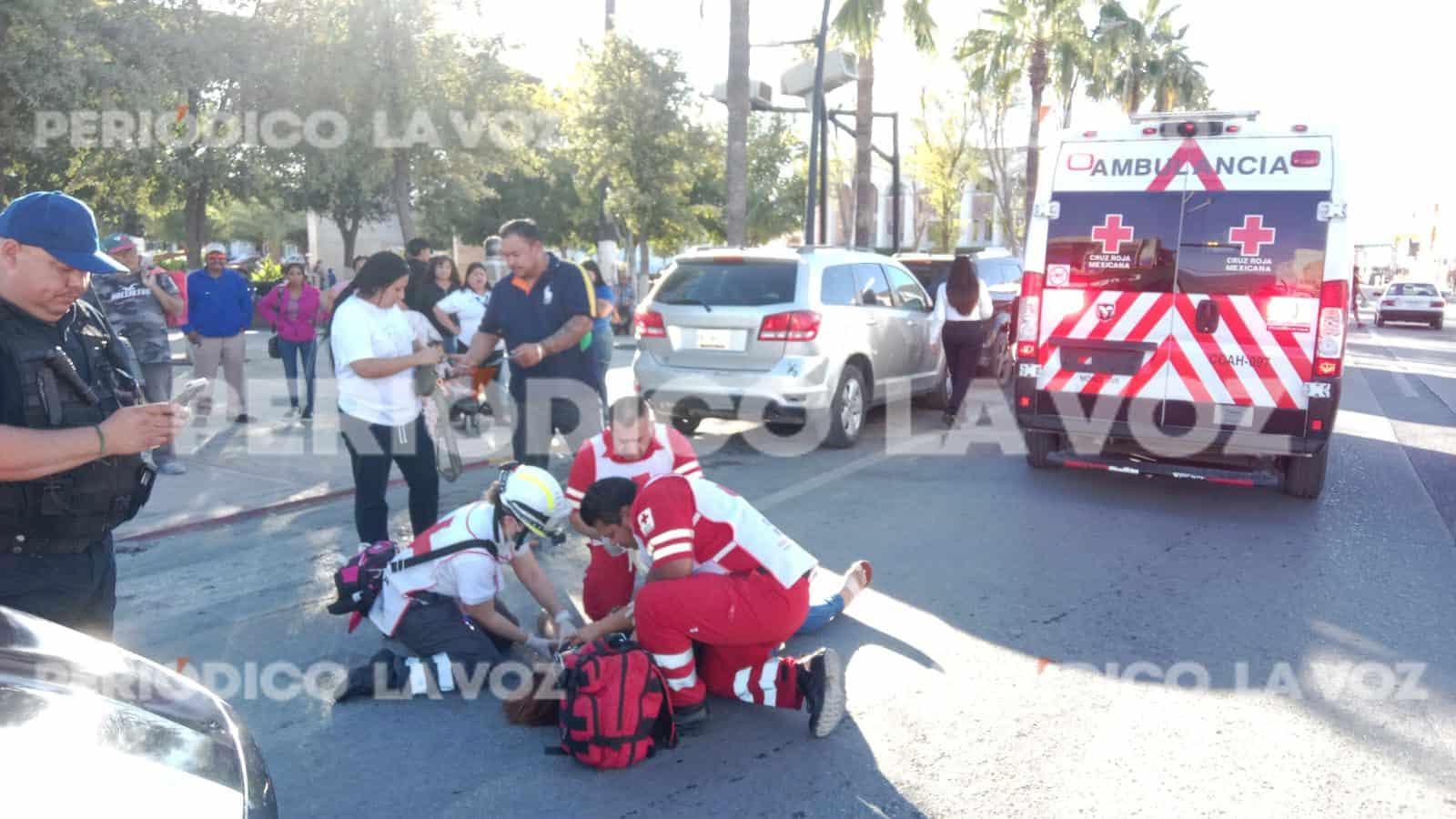 Conductora embiste a peatona en Monclova